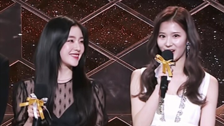 «هذي حقًا الكلبة الأخت!»