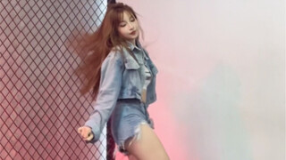 Cover lagu "Mr. Vampire" dari Itzy