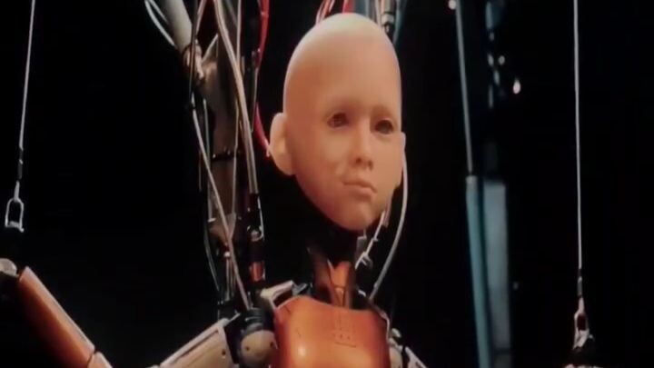 SI Megan 1, Robot canggih yang bisa mengasuh anak