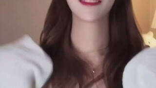 Today is the cool girl Youli