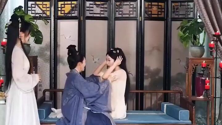 จักรพรรดินีเกิดใหม่เป็นคุณหนูถูกรังแก