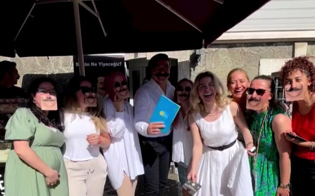 Women’s Friend—Blonde