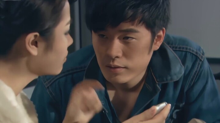 "Trang phục thời thượng của Trương Vệ Kiện"🤣🤣🤣