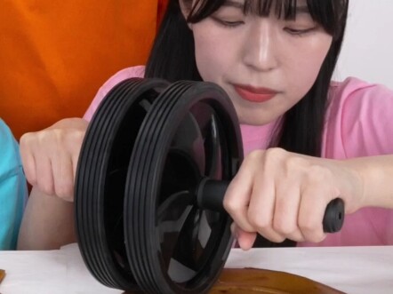 Lucu dan melepas stres, petir besar menyembuhkan kesedihan.