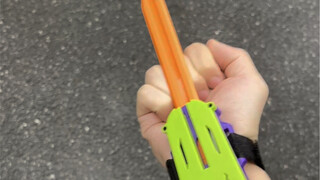 Thành viên mới của gia tộc Củ Cải: Kiếm tay co duỗi Củ Cải