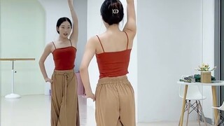 Teach you a dance in three minutes! Today we will learn "If It Were Then"