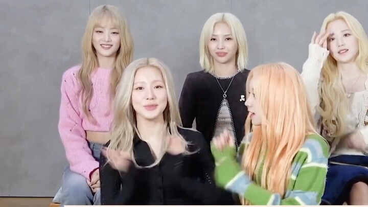 Nó đang quay trở lại và có thứ gì đó như thế này!