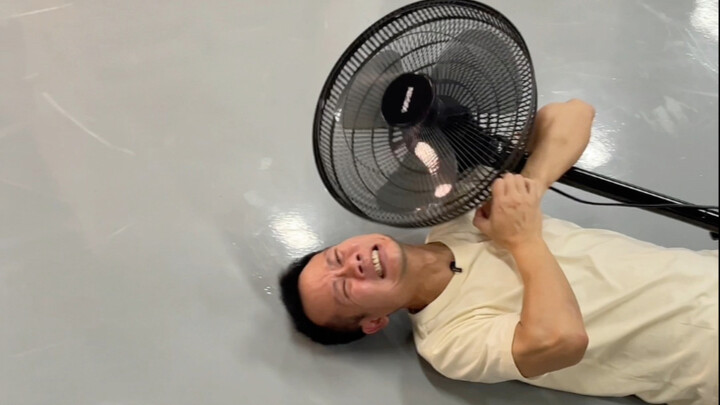 Is there anyone who repairs fans like this?