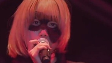 I can sing along to this part! Li Zi: No, you can’t