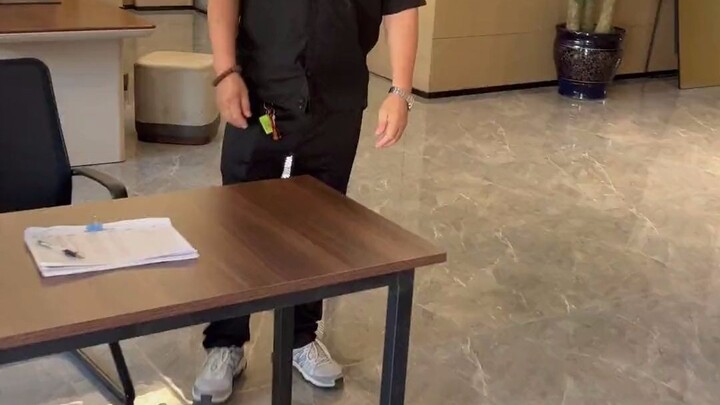 Boss Xia said my job is just to slack off.