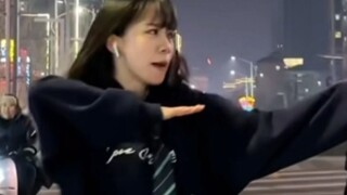 [Yang Doudou Tersenyum] Menari di jalanan, apa yang salah dengan tarian klasik, Ayah?