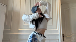 น้องซินเต้นได้พร้อมเพรียงมากจนทำให้ท่าเต้นนี้ดูง่ายไปเลย