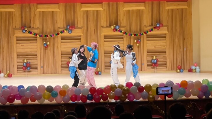 I danced Shalala at the welcome party to give the freshmen a little K-pop shock. This is my first so