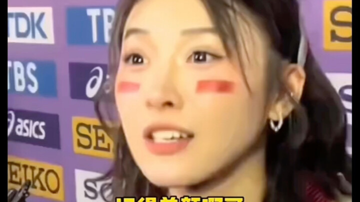 【การเปลี่ยนแปลงด้านหน้าตาของอู๋เหยียนหนี】อู๋เหยียนหนี: อย่าลืมเปิดฟิลเตอร์ความงามนะ!