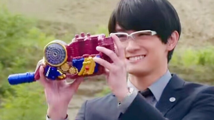 Tám Kamen Rider Transformers đeo kính