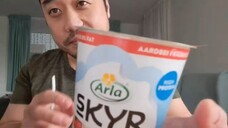 ASMR Eating Sounds - Arla Skyr Strawberry Yoghurt 🍓🍶