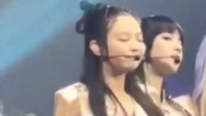 【JenLisa】ช่วยด้วย ท่าปลอบประโลมนี้เด็ดมาก!!!