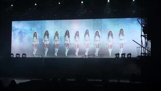 Girls' Generation - 1st Asia Tour in Shanghai (Fancam) [2010.04.17]