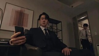 Who says Yoo Yeon-seok is not handsome? Yoo Yeon-seok is so handsome. This role can only be played b