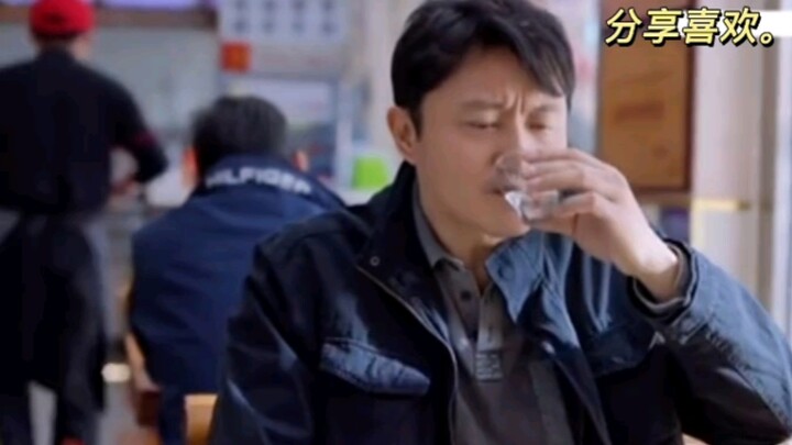 By middle age, a man’s only joy is this single glass of wine!