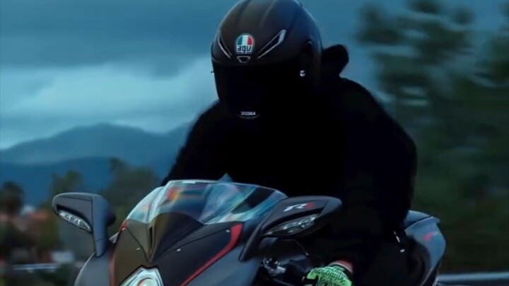 🔥 Street Kings“When the beasts roll together, everyone turns around. 😈🏍️💨”