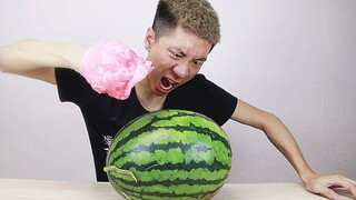 已婚男士用煮开的蜡油制作一个拳套，一拳下去能否锤爆西瓜