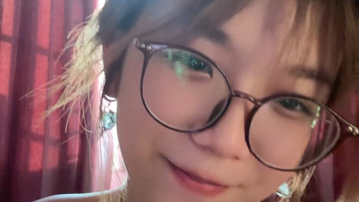 Smiling Tomboy Girl Teaches You How to Master the Way of Sound