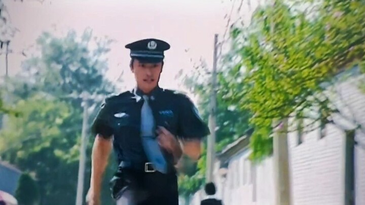 Bà cụ: Tai tôi coi như hỏng rồi, tôi đã làm sai điều gì vậy?