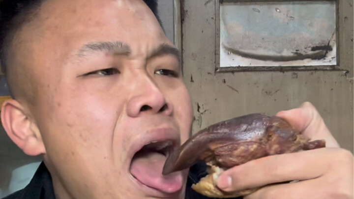 Makanlah!