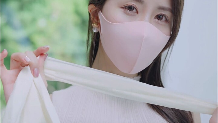 การแมตช์กระโปรงรัดรูปคู่ถุงน่องของพี่สาวโรสที่ดูมีเสน่ห์