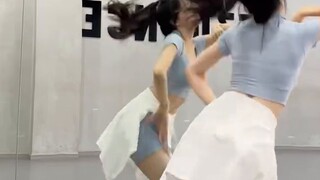 《ไดโนเสาร์》รสชาติแห่งฤดูร้อน