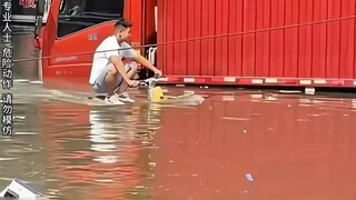 平静的水面培养不出优秀的水手！