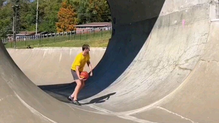 «رمي الحياة في كون واحد»