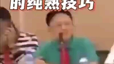 สัมผัสทักษะอันแสนลื่นไหลของเด็กนักเรียนที่เป็นกรรมการโรงเรียน