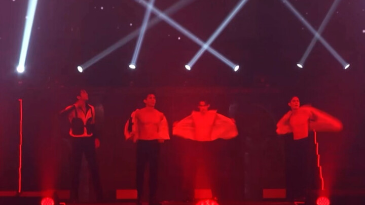 ابن زعيم العصابة يقع في حبّي - جولة عالمية: عرض مسرحي بأسلوب النوادي الليلية، طاقة عالية طوال الوقت！