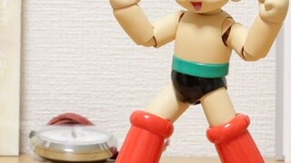 [Astro Boy] Stop-motion animation | Astro Boy takes off by stepping on the jet engine [Animist]