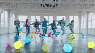 MV เวอร์ชั่นแดนซ์ของซิงเกิลใหม่ "I Don't Care" ของจัสติน บีเบอร์ และหวง เหล่าบาน