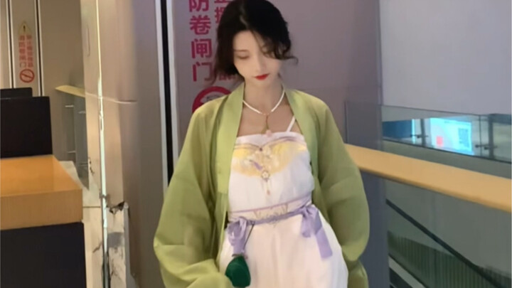 宋裤也太显高了啊啊，而且还超显瘦，关键日常出行也完全没压力，真的绝了