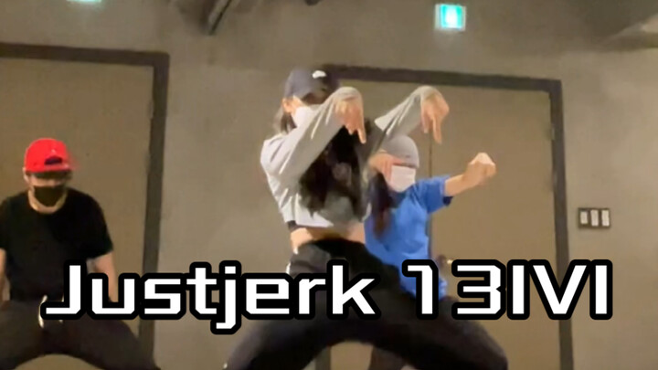 Is this hip thrust acceptable? Just Jerk's daily dance practice video