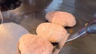 放这么多酱不腻？
