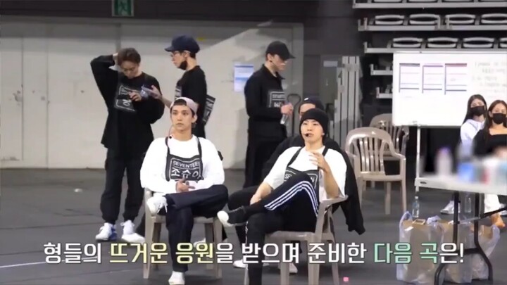 نحن تشان، الميني الصغير الذي يدلّله الإخوة الكبار! عيون الإخوة تفيض بالعسل بينما ينظرون إلينا! أثناء