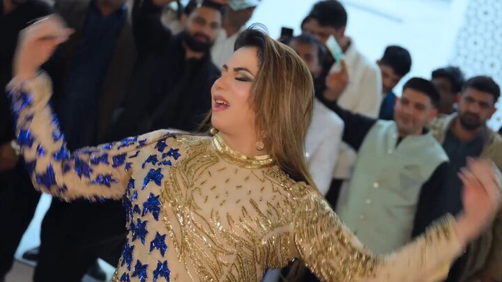 Koi Jaye To Le Aaye , Mehak Malik , New Bollywood Dance Performance 2026