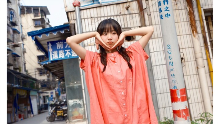 A Photographer Teaches You Adorable, Everyday-Like Posing and Shooting Techniques That Anyone Can Ma