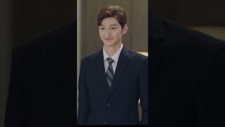 She is making trouble, He is laughing💓Korean mix hindi songs💓Kdrama kiss scenes💓#shorts
