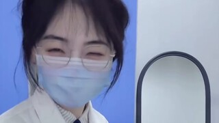 Sebenarnya ada dokter yang tingginya 1,2 meter di dunia? ....