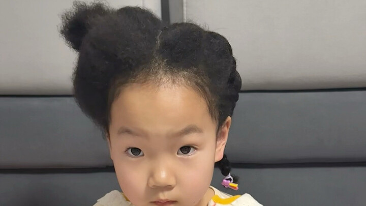 Hitung mundur menuju hari pertama sekolah, buruan cari tahu gaya rambut yang pas untuk ke sekolah ha