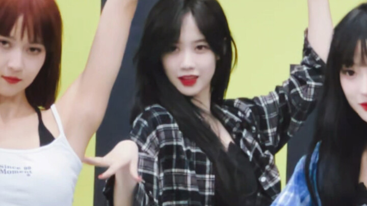 Girl Group Straight Shot｜"Lion Heart" Practice Room