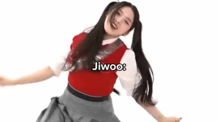 Nhìn từ góc độ Seoyeon, vũ đạo nhún vai “wanna wanna wanna” của JIWOO khó đến mức nào?