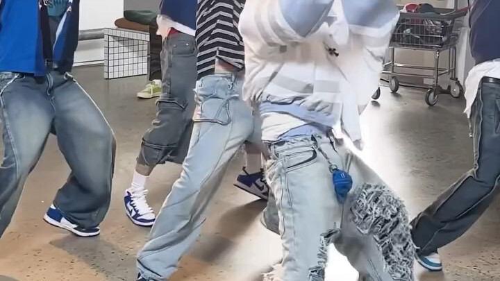 Cảm giác lơ lửng được tạo nên hoàn toàn bằng tay | 260615 mũ lưỡi trai Kwon Soon-young SEVENTEEN Hos