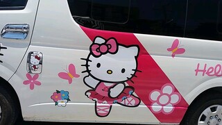 hello kitty van